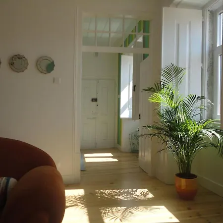 Feels - Gardens And River *